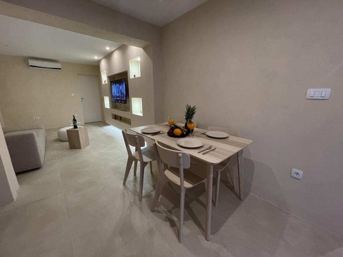 Cozy Apartment Matijas With Private Parking And Terrace Split Eksteriør bilde
