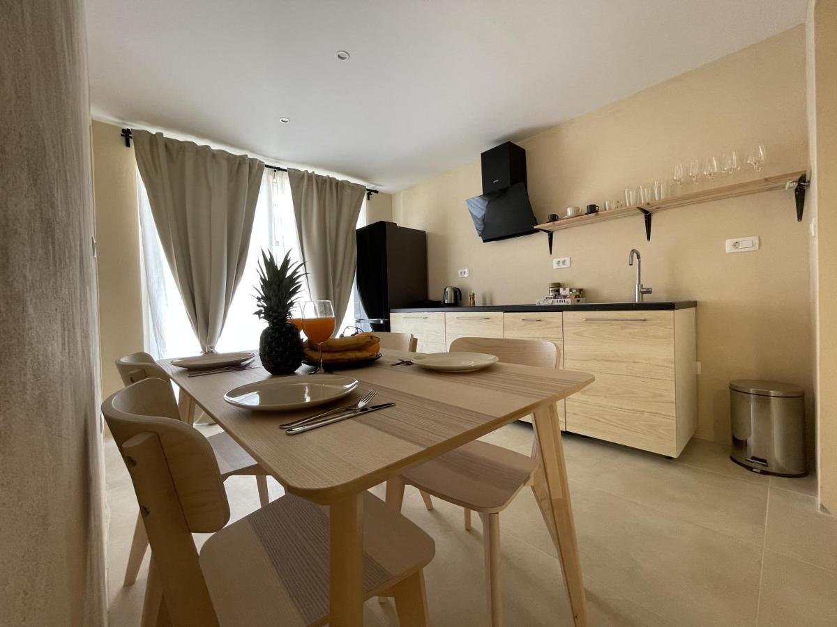 Cozy Apartment Matijas With Private Parking And Terrace Split Eksteriør bilde